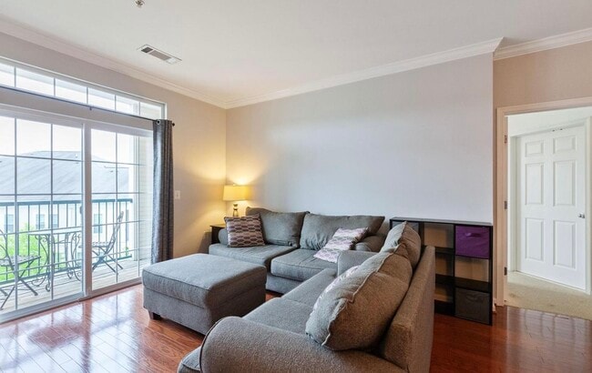 Foto del edificio - 2465 Army Navy Dr