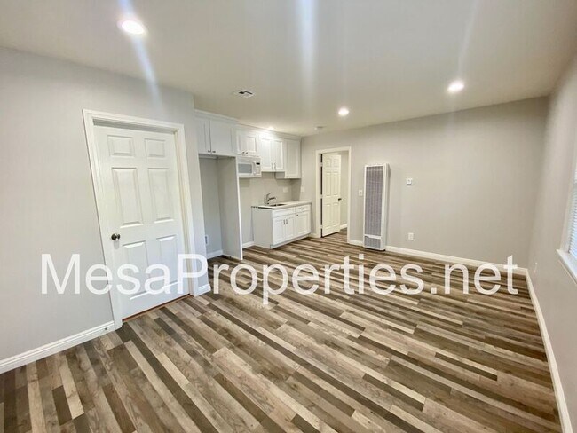 Building Photo - 8579 Wheeler Ave