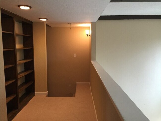 Foto del edificio - 4531 Altamesa - Duplex in SW Fort Worth