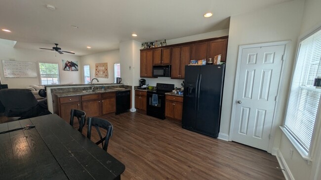 Photo - 157 Dennis Dr House
