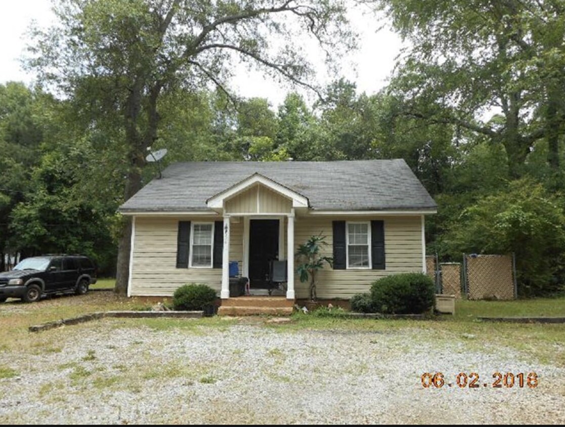 624 West Ave Unit 624, Carrollton, GA 30117 Apartment for Rent in