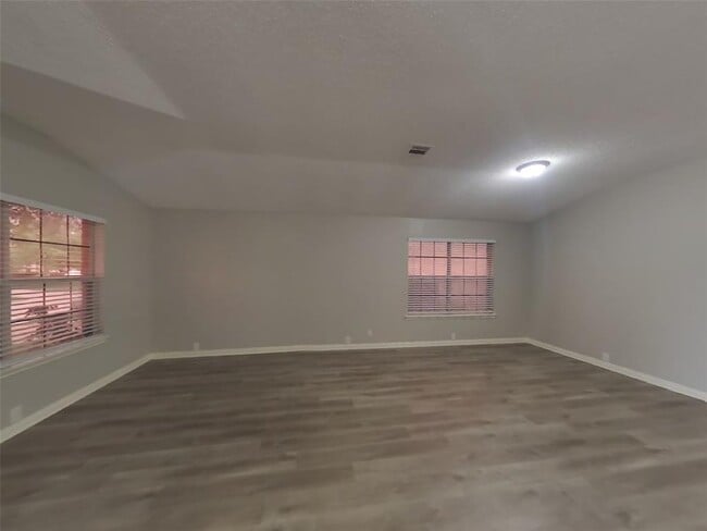 Building Photo - 8348 Orleans Ln