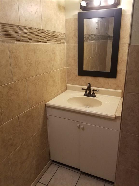 Foto del edificio - 629 W Nettie Ave