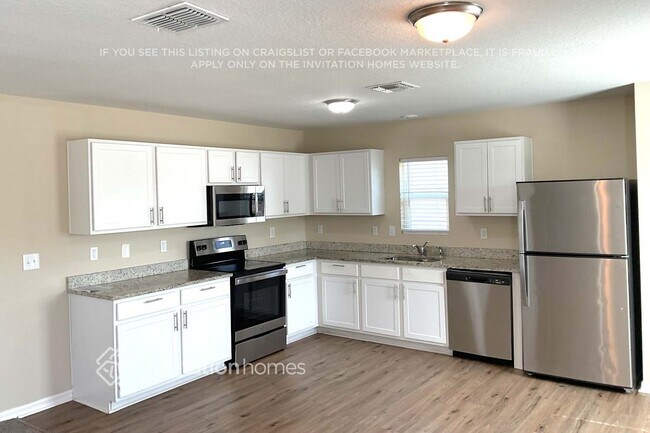 Foto del edificio - 202 Gladiola Ct