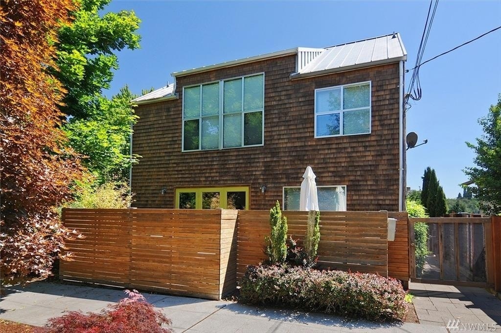 Primary Photo - Two Bedroom Capitol Hill Townhouse