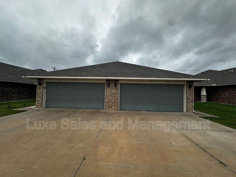 Photo - 1419 MacAlpine St