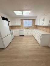Building Photo - 6789 Larson Ave
