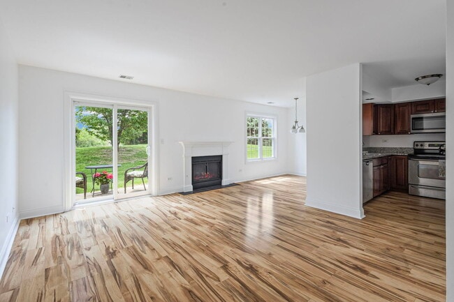 Building Photo - 11 Foxcroft Rd