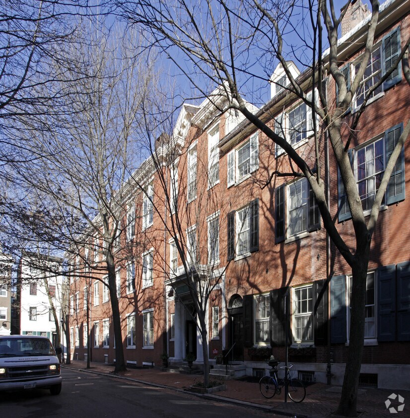 Foto del edificio - 1023-1025 Clinton St