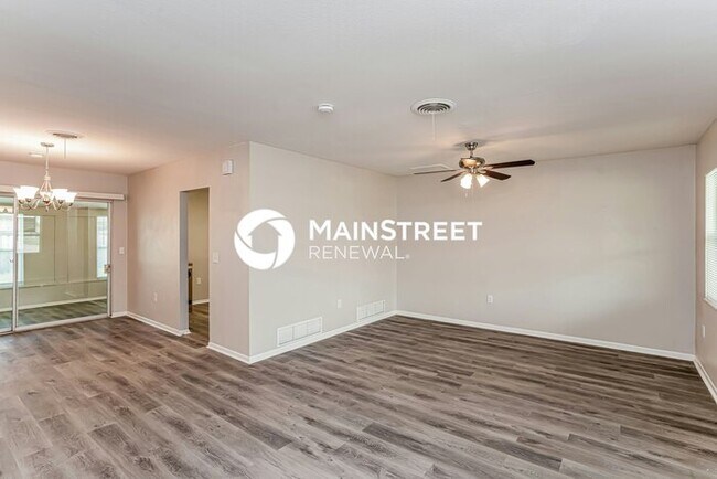 Building Photo - 3 Bedroom Pet-Friendly Home in VENICE, FL with Main Street Renewal