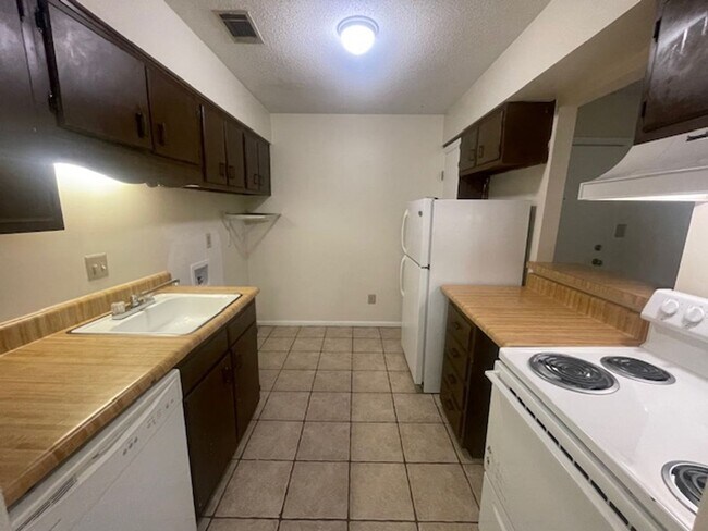 Foto del edificio - 1017 Stevens Creek Rd