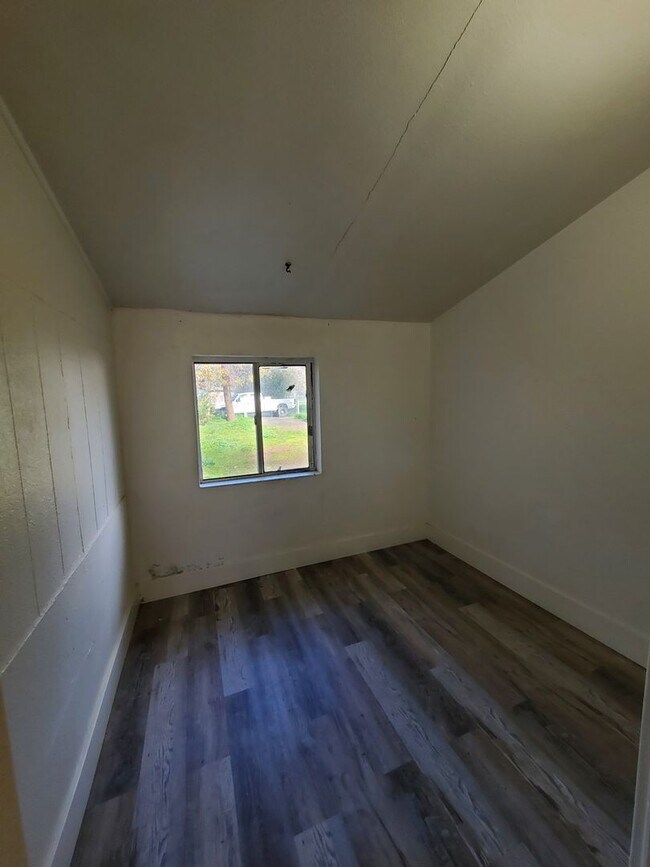 Foto del edificio - 129774thstreet.is4lease.com