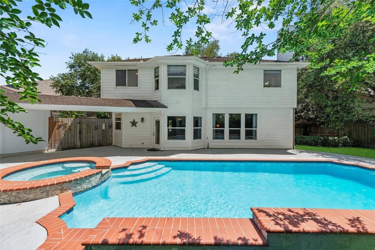 Foto principal - 4019 Bellinger Way