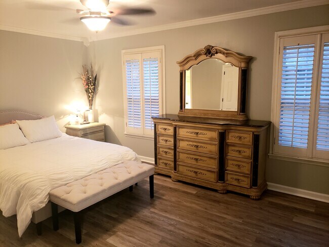 Foto del edificio - 2845 Wynterhall Rd SE