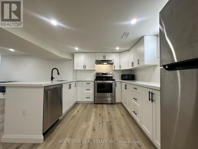 Photo du bâtiment - 175 E 5th St