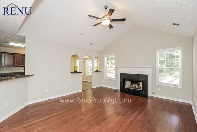 Building Photo - Fall Special: 1/2 off your first month! Av...