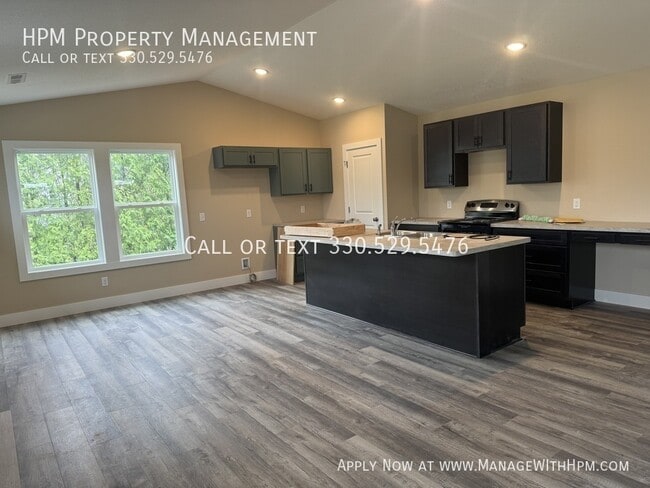 Building Photo - 5141 13th St SW