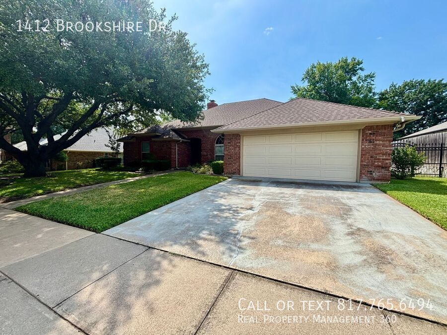 Primary Photo - 1412 Brookshire Dr