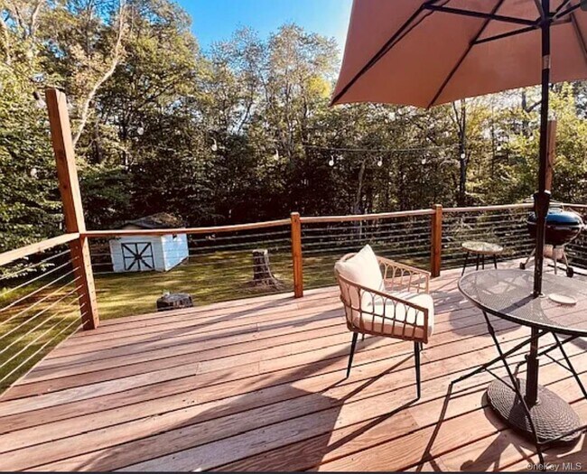 Foto del edificio - 136 School St