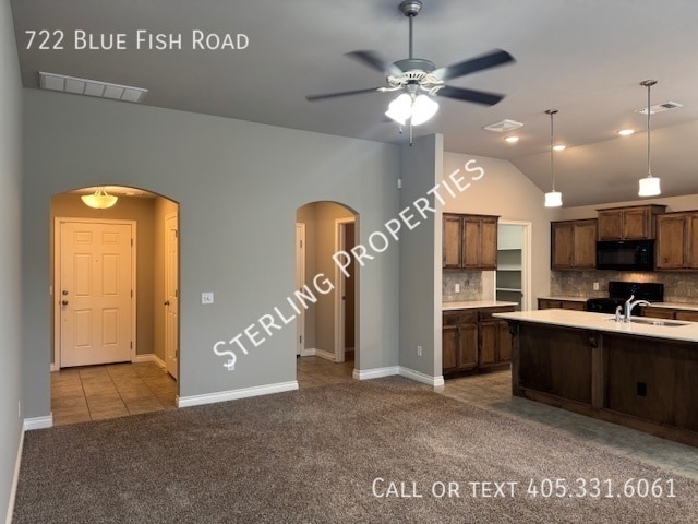 Building Photo - 722 Blue Fish Rd