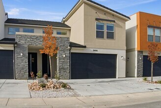 Building Photo - 5690 S Weehawken Ln