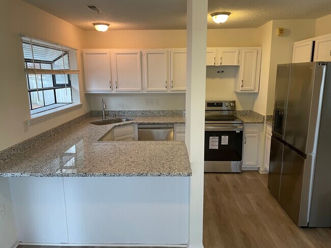 Building Photo - 3701 Teaberry Ct
