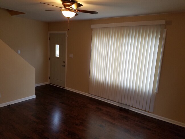 Foto del edificio - 5333 N 51st Blvd