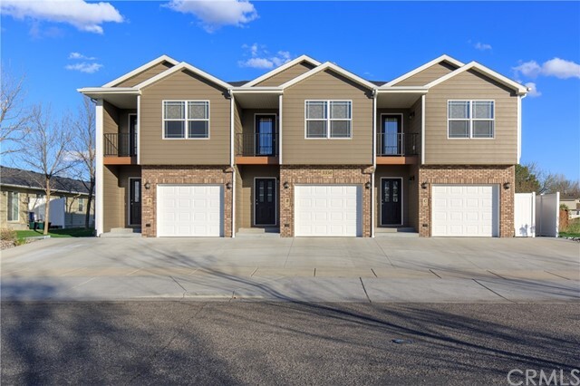 Foto principal - 3350 Crater Lake Ave