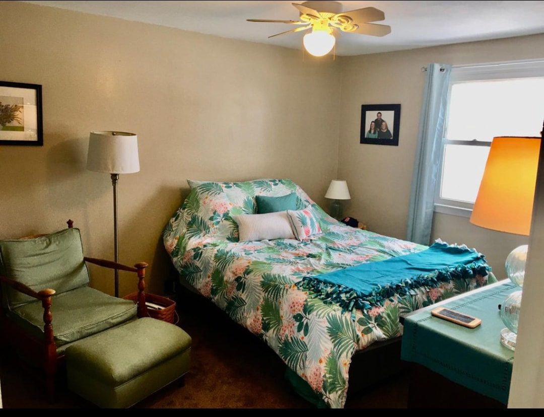 Building Photo - 440 Tilden Dr