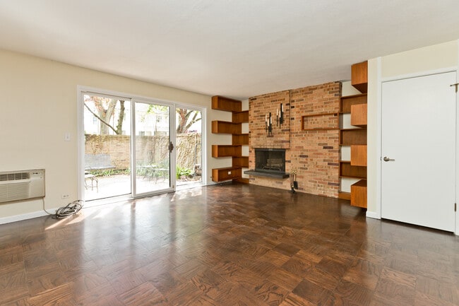 Foto del edificio - 588 W Hawthorne Pl