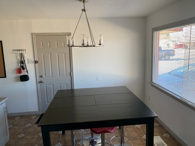 Building Photo - PRE-LEASING 3/2 in Medical District!