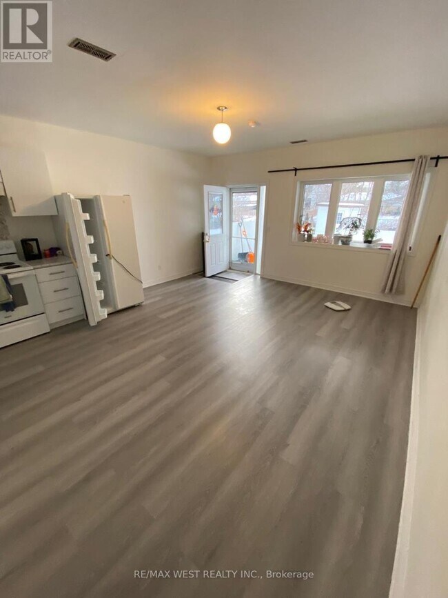 Photo du bâtiment - 9720 Keele St