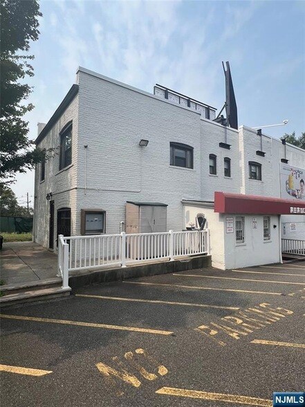 Foto del edificio - 432 Broad Ave