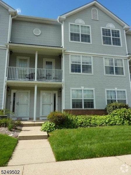 Building Photo - 303 Mercer Ct