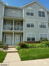 Building Photo - 303 Mercer Ct