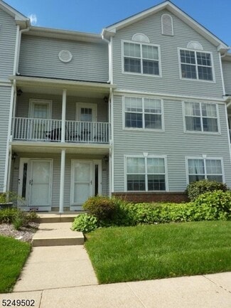 Building Photo - 303 Mercer Ct
