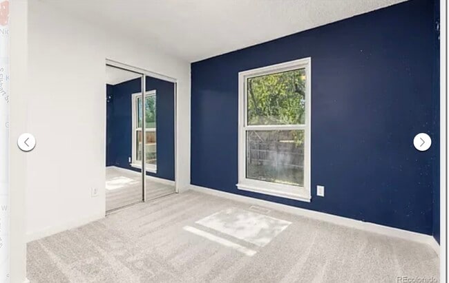 Foto del edificio - 1474 S Helena Cir