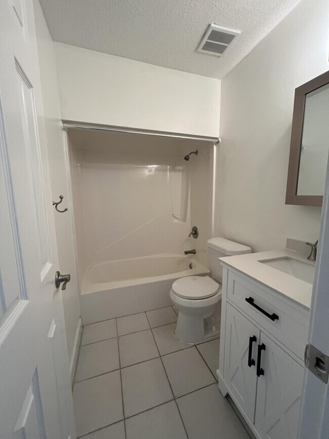 Foto del edificio - 108 Southlake Ct