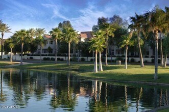 Building Photo - 3830 E Lakewood Pkwy W