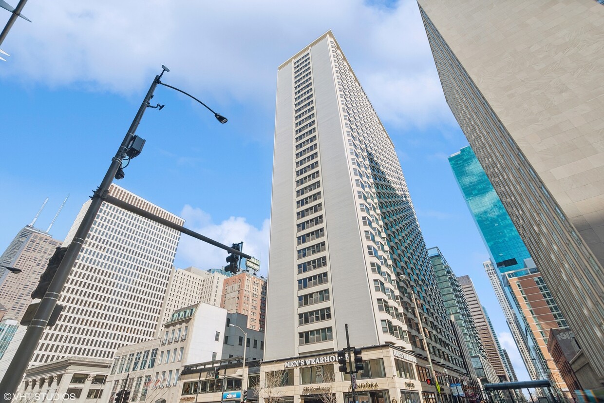 Primary Photo - 535 N Michigan Ave