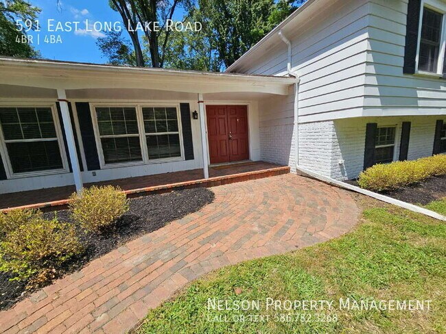 Foto del edificio - 591 E Long Lake Rd
