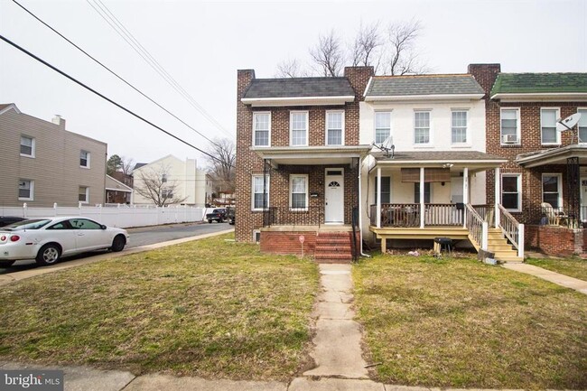 Building Photo - 3740 Brooklyn Ave