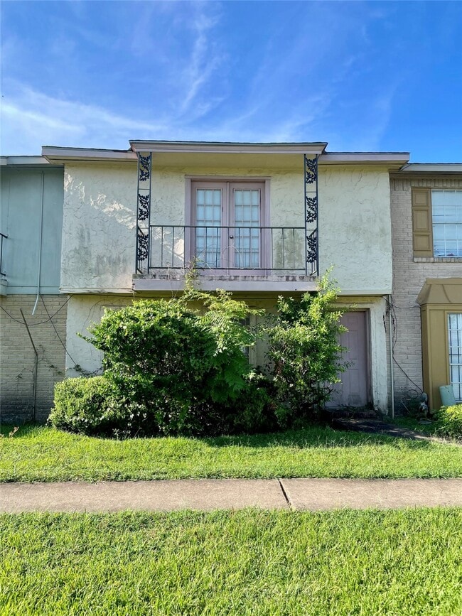 Building Photo - 7051 Chasewood Dr