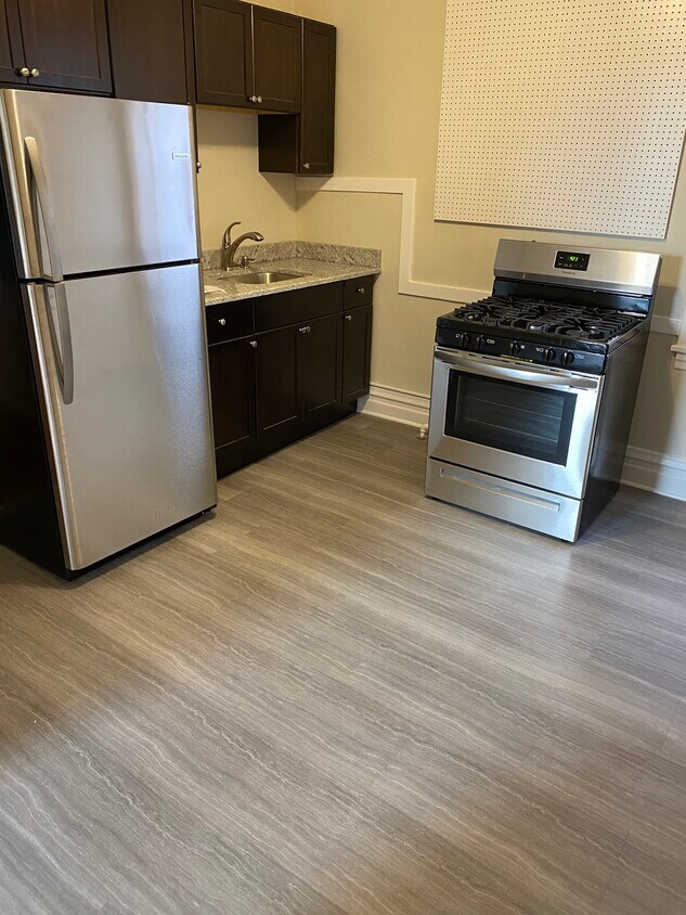 Foto principal - 4105 N Wolcott Ave