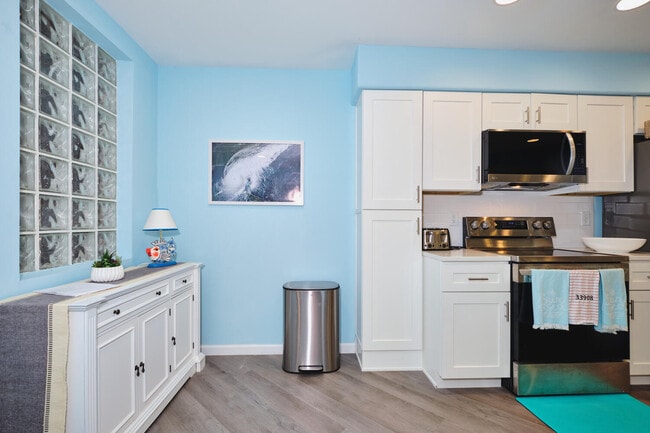 Building Photo - 9100 Southmont Cove