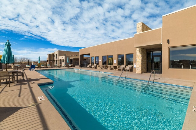 Building Photo - Turquesa