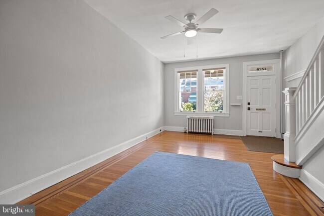 Foto del edificio - 1228 W 37th St
