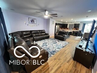 Foto del edificio - 315 Dietz Dr