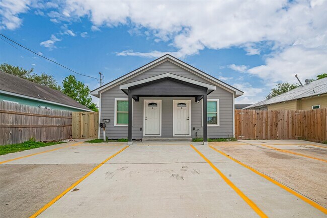 Foto del edificio - 6725 Avenue K