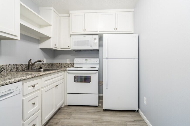 Foto del edificio - 207 N Poplar St